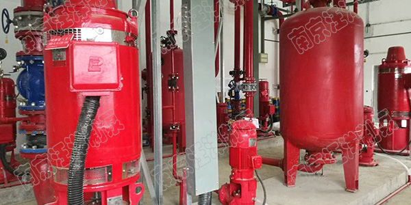 Service après-vente de pompe à incendie à turbine verticale dans la centrale de Liuxi
